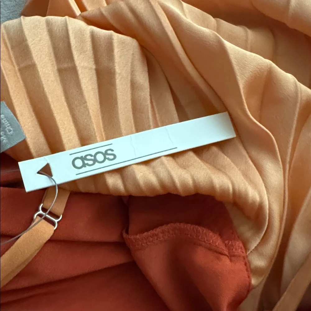 ASOS DESIGN ring detail crop top pleat maxi dress in satin shine - Picture 4 of 5